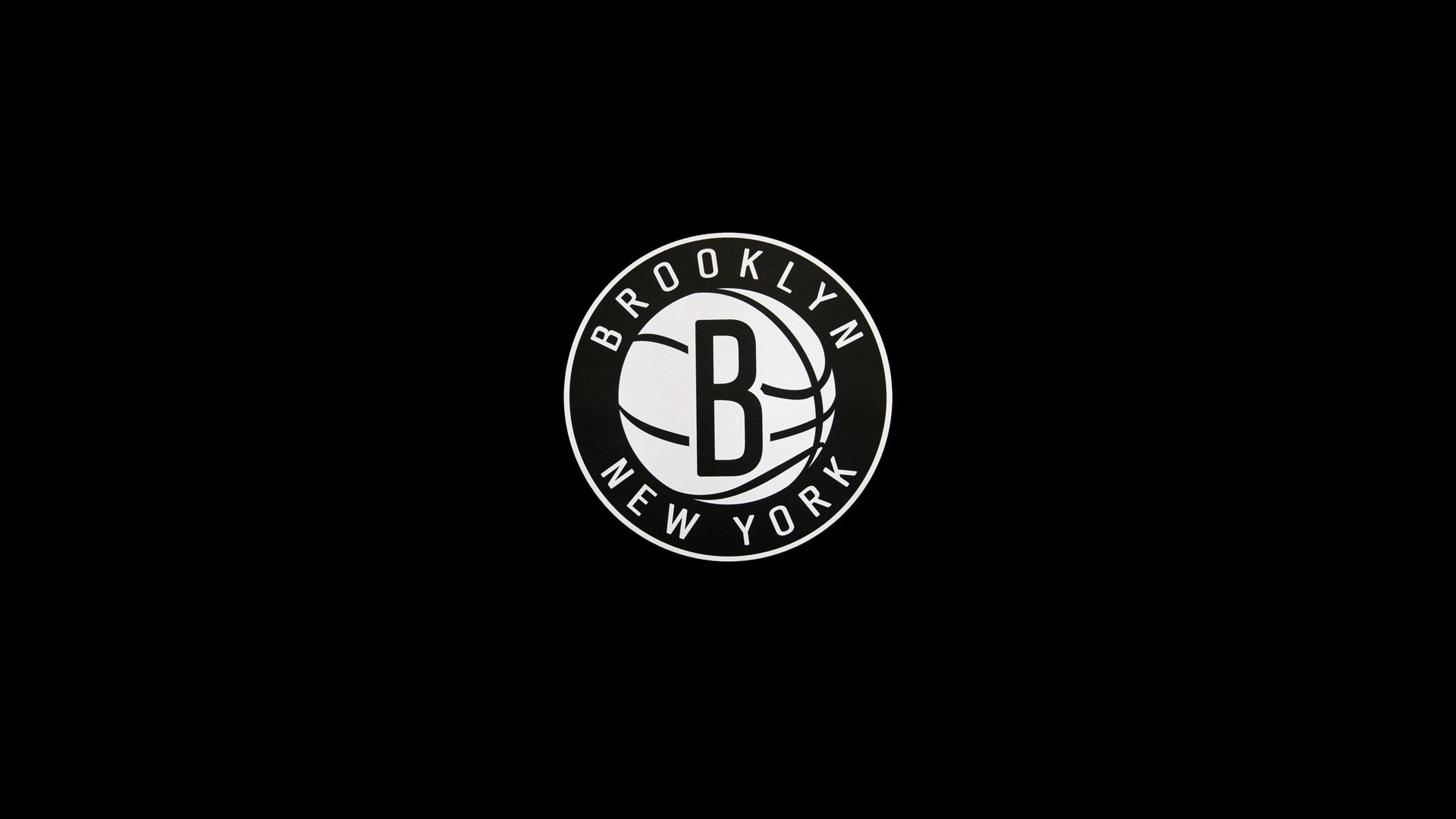 NBA季后赛激战正酣，勇士逆转掘金，库里关键三分锁定胜局